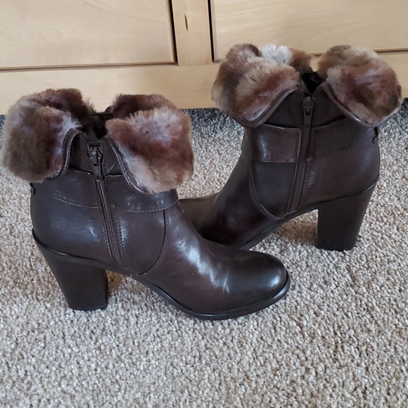 Meucci Booties - Picture 3 of 8